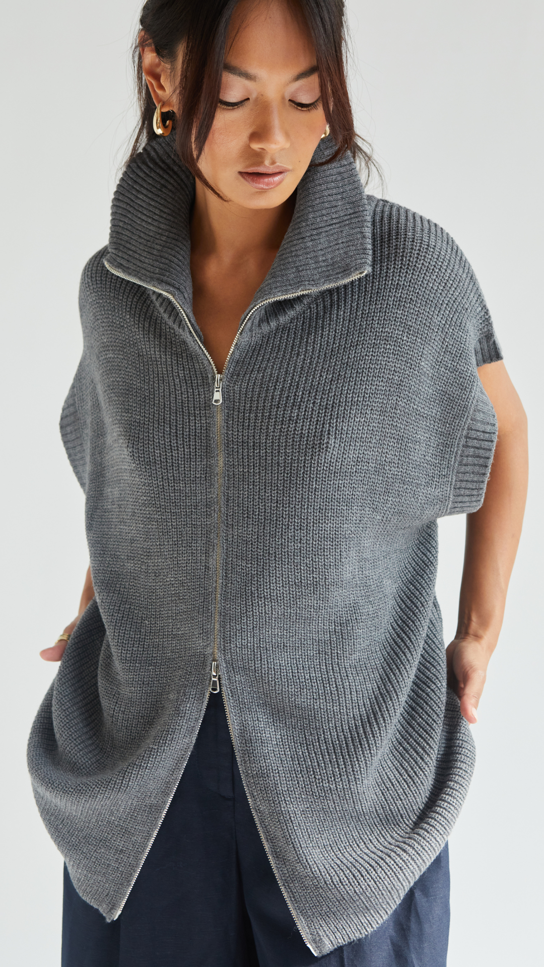 Millie Sleeveless Knit Cardigan - Grey