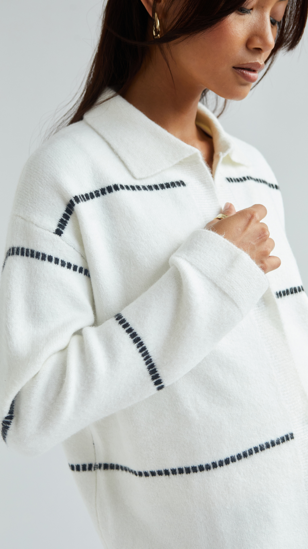 Clara Contrast Stitch Cardigan - Ivory Black