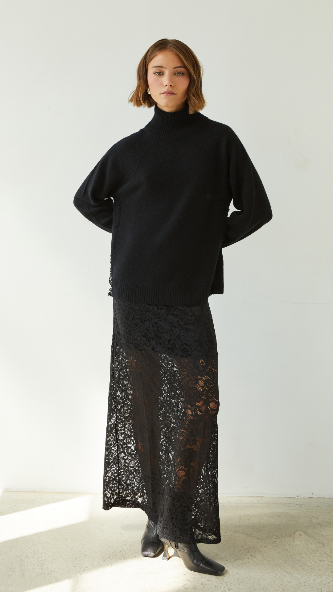 Cian Cashmere Sweater - Black