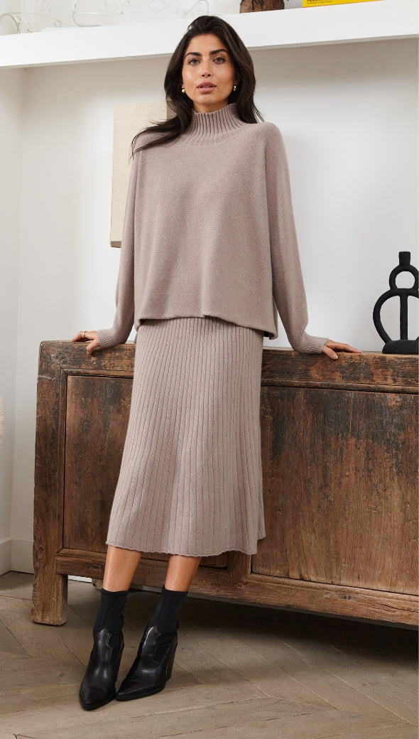 Alma Sweater - Smoke