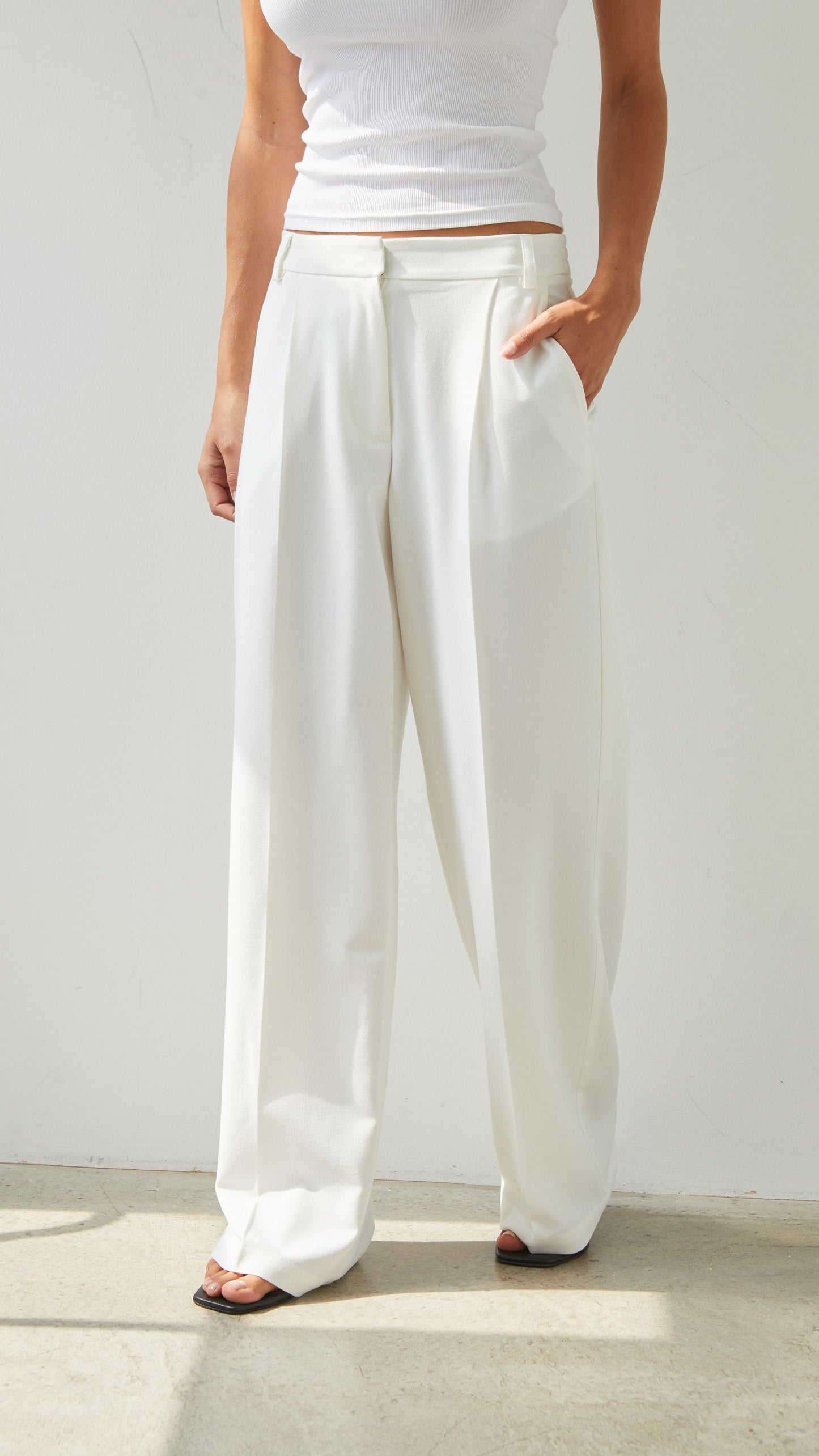 Nelly Crepe Trousers - White